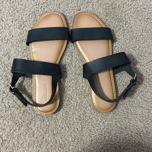 Old Navy women’s sandals
